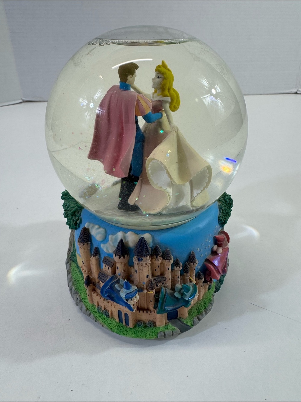 Disney Sleeping Beauty ballet Musical Snow Globe works* prince dancing